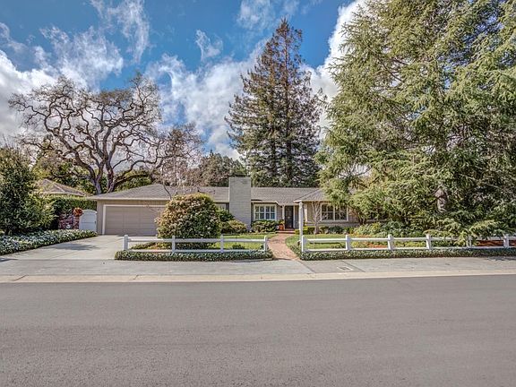 2nd image of 655 Oak Knoll Ln