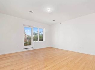 380 Neptune Ave #3, Brooklyn, NY 11235