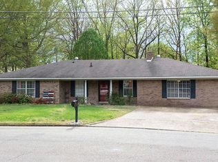 911 Beechnut St, Tupelo, MS 38801