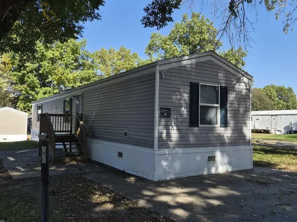 1042 E Morton Ave Unit 155, Jacksonville, IL 62650