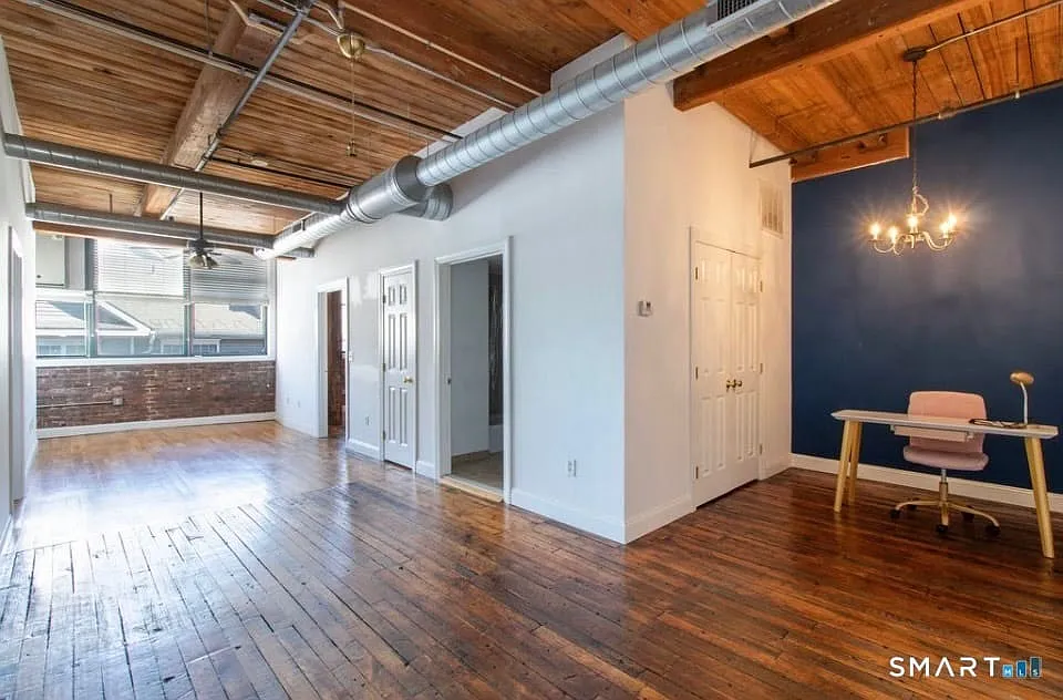 145 Canal St #403