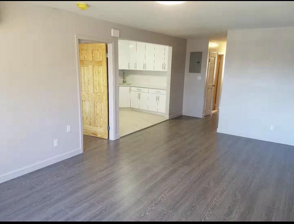 1st image of 2526 Parsons Blvd Floor 3