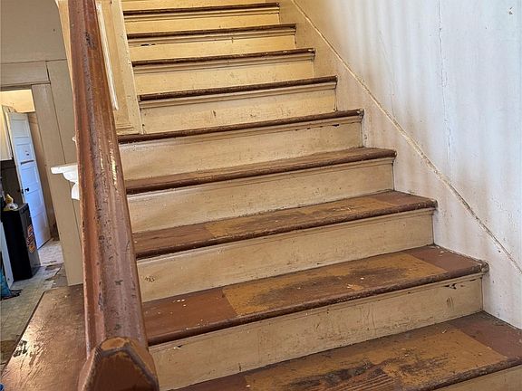 4th image of 505 B St SW