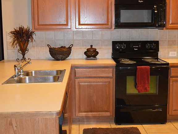 5th image of 1025 Pebblecreek Dr