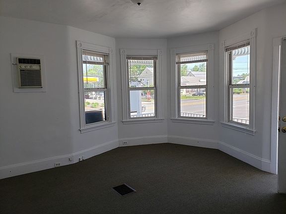 3rd image of 459 King St Floor 1