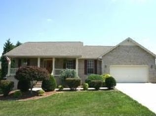 2222 Remington Park Dr, Maryville, TN 37803