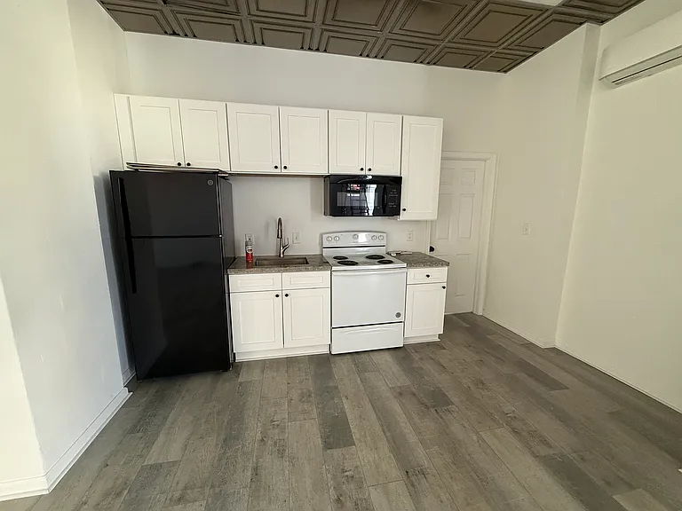 Massive open layout kitchen!