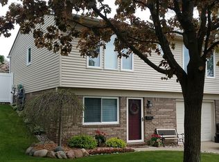 502 Quarter St, Rochester, MI 48307