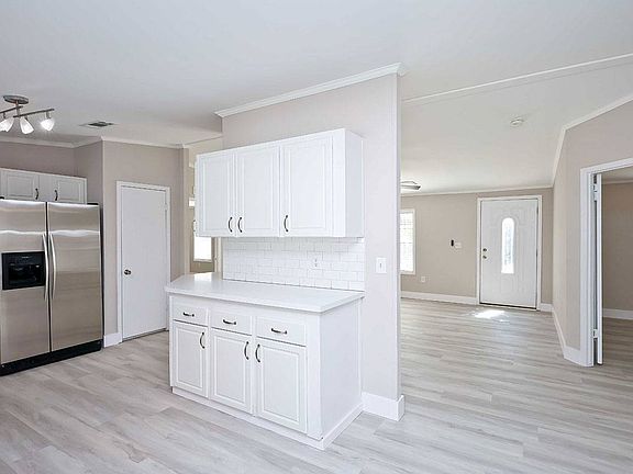 5th image of 11641 SW 11th St #8/22