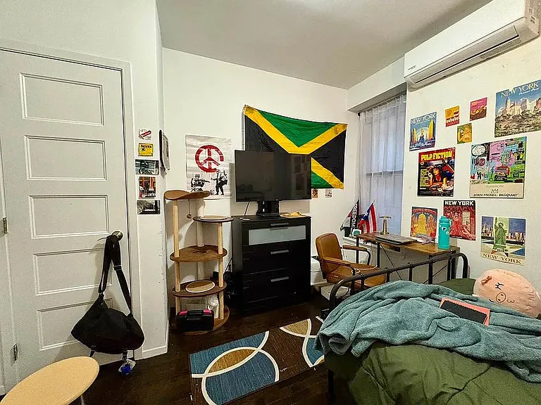 933 Putnam Ave #1 — Photo 13
