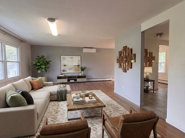 10 Imperial Dr