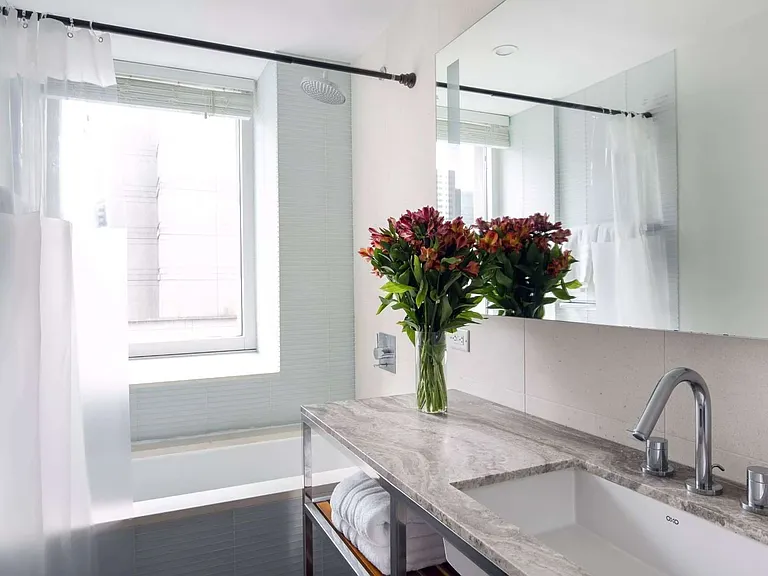 70 W 45th St #42 — Photo 4