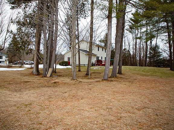 3rd image of 1 Rivers Edge Dr
