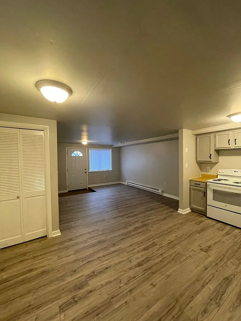 151 Bethel Street — Photo 2