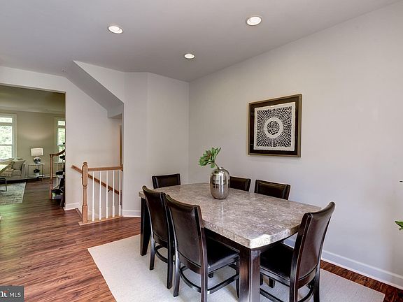 4th image of 442 Lady Fern Pl
