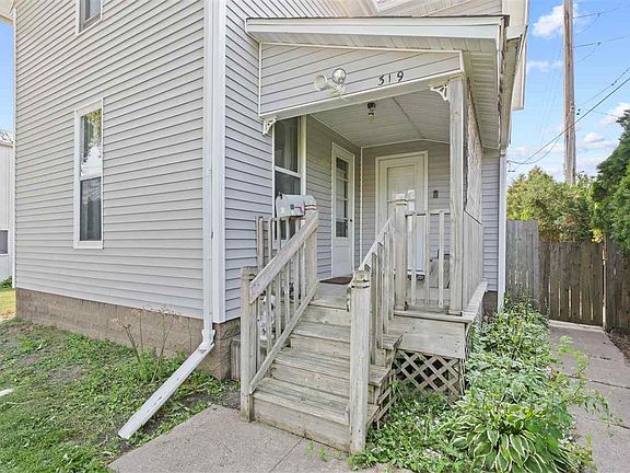 3rd image of 319 N 4th Ave