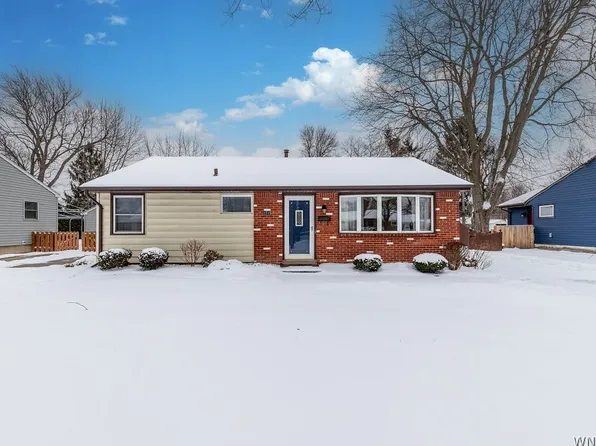 1715 Eddy Dr, North Tonawanda, NY 14120