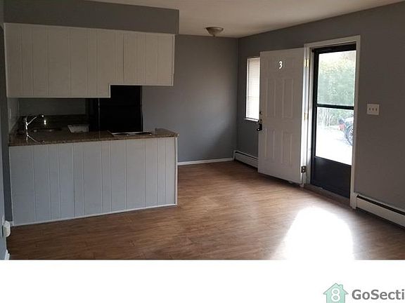 5th image of 280 N Rose St APT 5