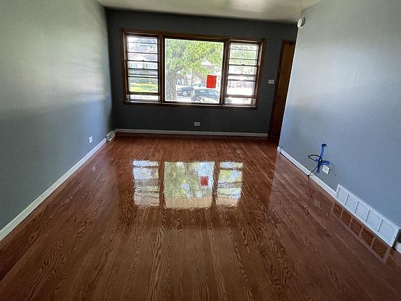 4th image of 1812 N 40th Ave