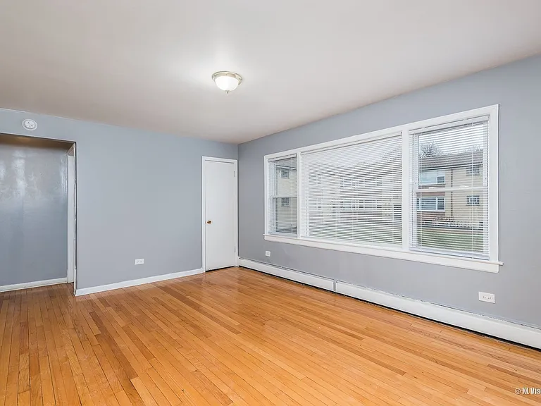 7026 S Cornell Ave — Photo 5