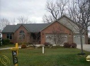 18036 Meridian Rd, Grosse Ile, MI 48138