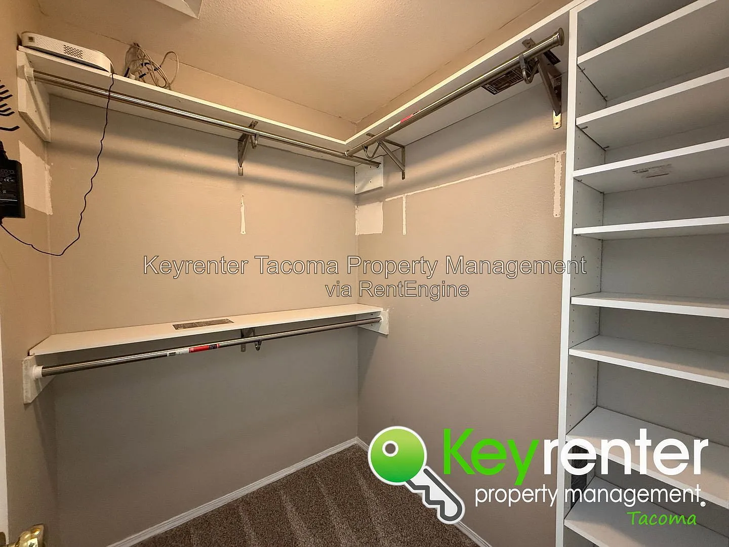 8311 S 18th St — Photo 3