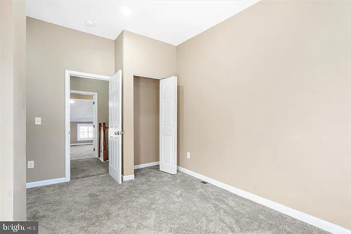 424 S Eden St — Photo 30