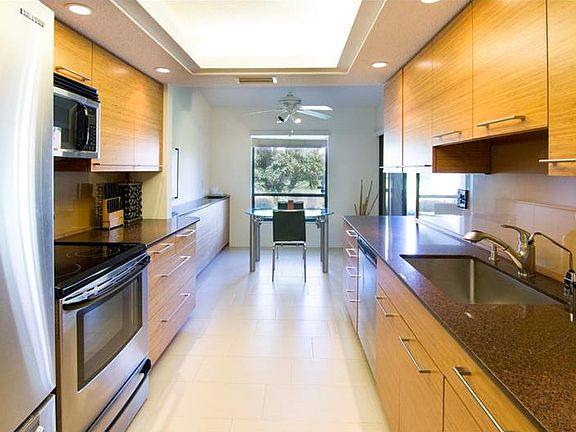 5th image of 3814 Wilshire Cir W #13