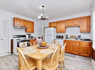 753 Boylston St #2, Chestnut Hill, MA 02467