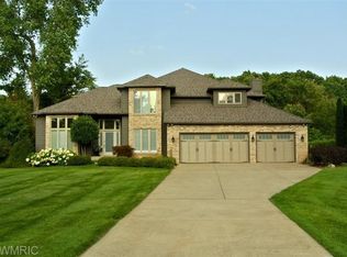 10354 W Gull Lake Dr, Richland, MI 49083