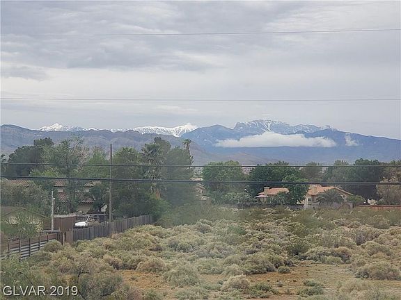 3rd image of 8033 Loma Del Ray St
