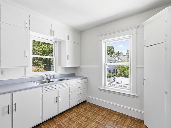 2nd image of 21 James St #2N