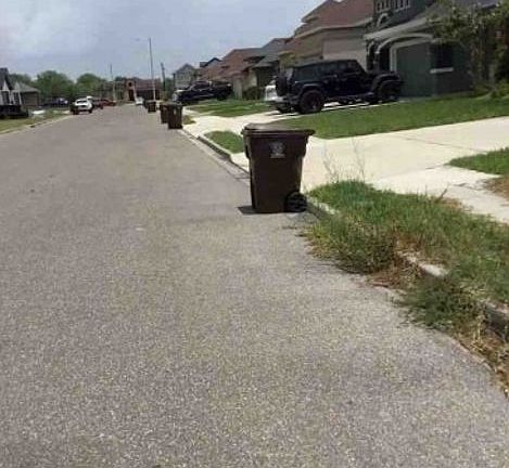 Exterior Neighborhood (street photo)