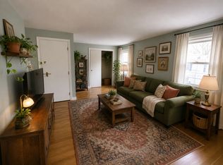 90 Sylvia St #2, Arlington, MA 02476