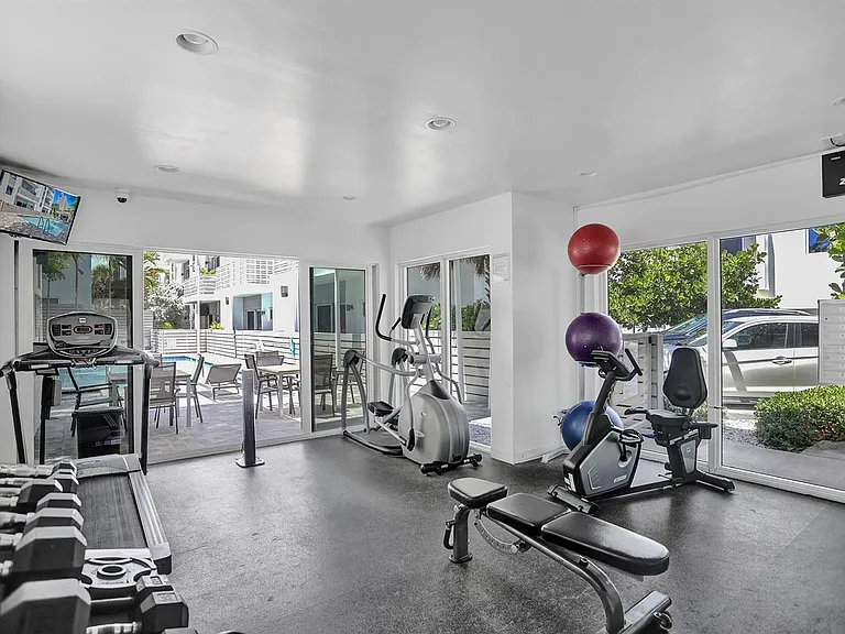 1371 N Ocean Blvd — Photo 29