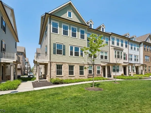 10 Cortland Ct, Livingston Twp., NJ 07039