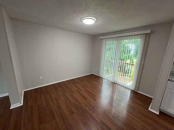5th image of 3763 Spring Mill Way