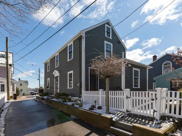 24 Holmes Court, Portsmouth, NH 03801