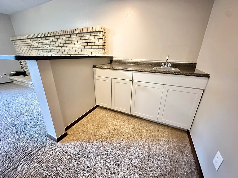 1907 Leicester Way — Photo 8