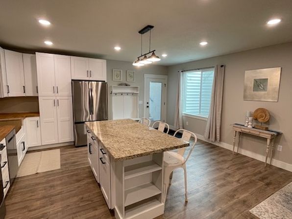 998 N Edna Way #105