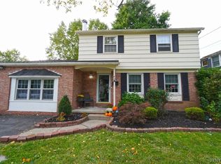 43 Salisbury Ave, Blasdell, NY 14219