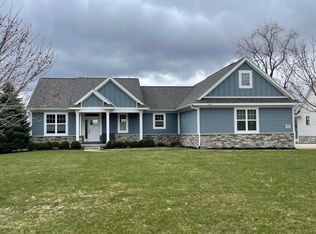 11415 Killarney Dr, Stanwood, MI
