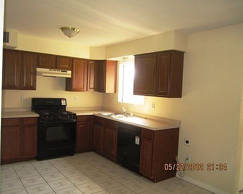 4th image of 5823 Bunch St