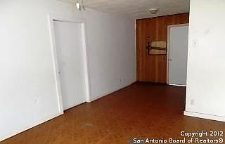 3rd image of 547 E CONGRESS AVE