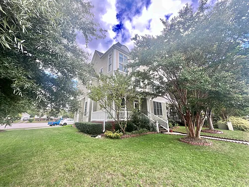 108 Louvale Dr Photo 1