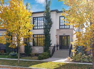 82 Valour Cir SW, Calgary, AB T3E 7W4