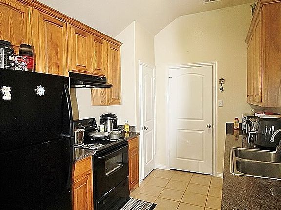 5th image of 215 Rawhide St