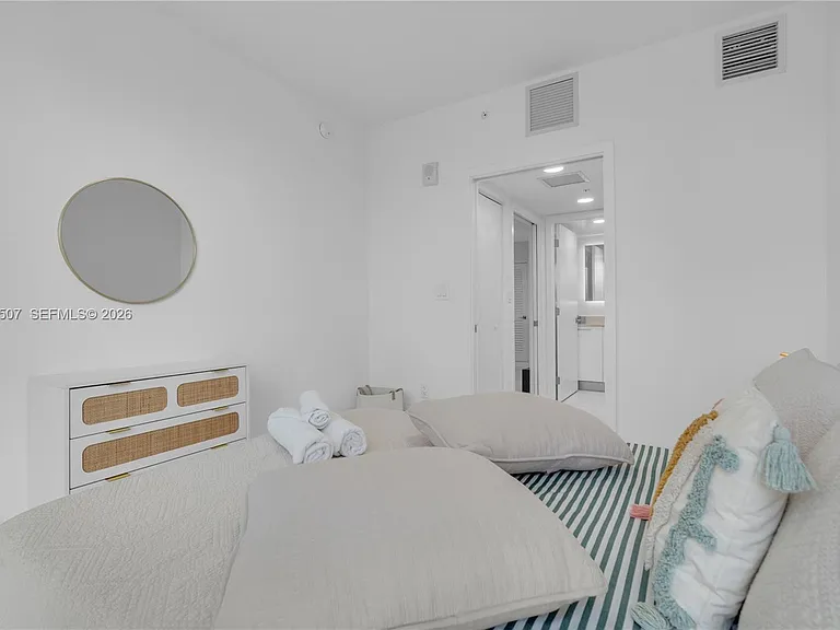 1850 Monroe St #401 — Photo 17