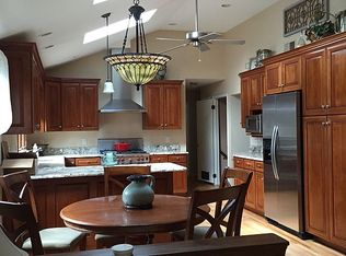 104 Stone Hedge Dr, Toms River, NJ 08753