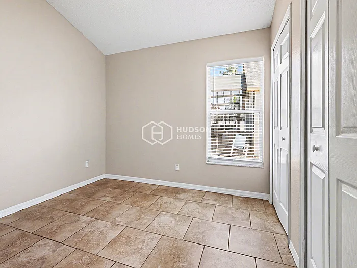 1555 Indian Oaks Trl — Photo 21
